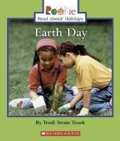 Earth Day (Paperback) - Trudi Strain Trueit Photo