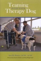 Teaming with Your Therapy Dog (Paperback) - Ann R Howie Photo