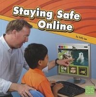 Staying Safe Online (Paperback) - Sally Lee Photo