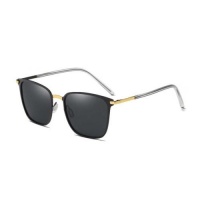 Men Fashion UV400 Square Frame Polarized Sunglasses Photo
