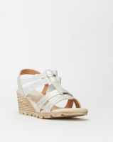 Butterfly Feet Camilla Wedges Silver Photo