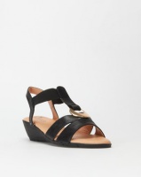 Butterfly Feet Carley Wedges Black Photo