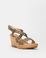 Butterfly Feet Gilberta Wedges Olive Photo