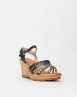 Butterfly Feet Saley Wedges Black Photo