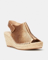 Butterfly Feet Marretimo Wedges Bronze Photo