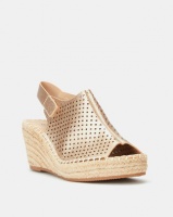 Butterfly Feet Marretimo Wedges Champagne Photo