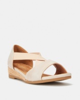 Butterfly Feet Zia Wedges Rose Gold Photo