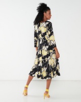 Queenspark Printed Fit & Flare Knit Dress Yellow Photo