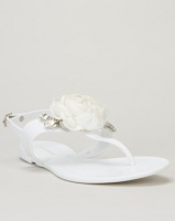 Queenspark Single Flower With Outer Crystals Sandals White Photo