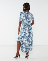 Queenspark Printed Crewneck Short Sleeve Knit Dress Blue Photo