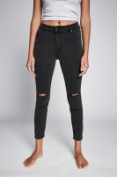 Cotton On Women - Mid Rise Cropped Skinny Jean - Washed black rip knee Photo