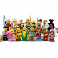 Lego Collectible Minifigures Series 17 Photo