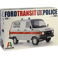Italeri Ford Transit UK Police Photo