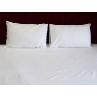 Reys Fine Linen Rey's Fine Linen Standard Pillow Cases 300TC 45X70cms White 100% Cotton Home Theatre System Photo