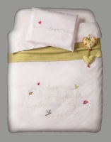 Bella Linen Baby Bedding Set - Lovebugs Photo