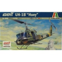 Italeri UH-1B Huey Photo