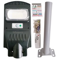 Lifespace Quality Solar Street Light with Mounting Pole Photo