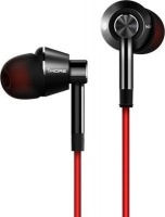 1More 1M301 Classic Piston Triple-Layer Diaphragm In-Ear Headphones Photo