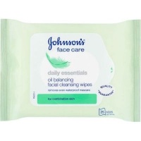 Johnson Johnson Johnson's Daily Essentials Facial Wipes Photo