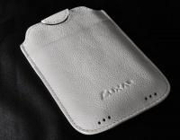 LUXA2 Pocket Case for iPhone 4 - White Leather Photo