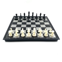 Mini Folding Chess Board with 32 Pieces Photo