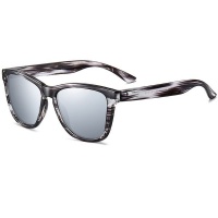 G&Q Retro Polarized Sunglasses - B&W Print / Grey Photo