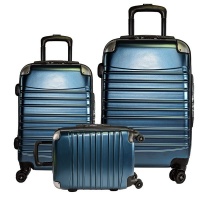 Durable Fashionable & Expandable Rolling Luggage - Set of 3 Photo