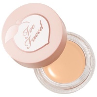 Too Faced Peach P Instant Coverage Concealer - Pound Cake Photo