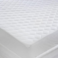 Miss Lyn - Quilted Mattress Protector Photo