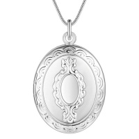 Unexpected Box Women Silver Oval Locket Photo