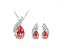Droplet Necklace and Earring Set with Crystals from Swarovski Photo
