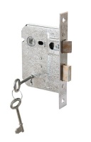 Yale Essential 3 Lever Lock Body Blister Photo