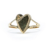 9ct Yellow Gold Ladies Signet Ring - Heart Photo