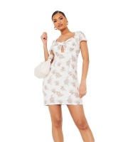 I Saw it First - Ladies White Woven Floral Twist Front Sweetheart Bodycon Dress Photo