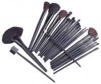24 Piece Make Up Brush Set with Leather Effect Bag Photo