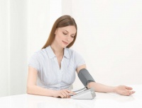 Beurer Upper Arm Blood Pressure Monitor BM 35 Photo