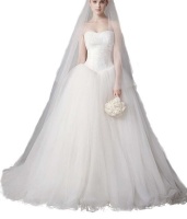 Snow White Strapless Lace Bodice Princess Veray-style Wedding Dress - White Photo