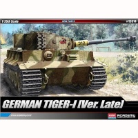 Academy Tiger 1 Late - 1:35 Scale Photo