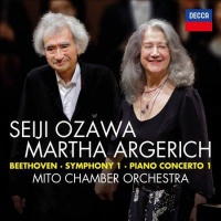 Martha Argerich - Beethoven: Symphony 1/piano Concerto 1 Photo