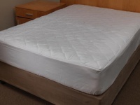 Dreyer Quilted Hospitality Mattress Protector Photo
