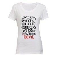 Wicked Witch - Halloween - Ladies - T-Shirt - White Photo