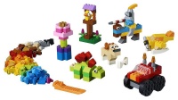 LEGO Classic Basic Brick Set 11002 Photo