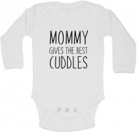 BTSN -Mommy gives the best cuddles baby grow L Photo