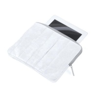 Air Pad Pouch - White Photo