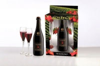 Bottega Fragolino Rosso Gift Pack - 750ml 2 Glasses Photo