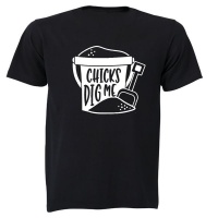 Chicks Dig Me - Bucket Spade - Kids T-Shirt Photo