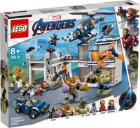 LEGO ® Marvel Super Heroes - Avengers Compound Battle Photo