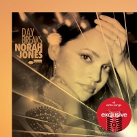 Norah Jones - Day Breaks Photo