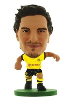 Soccerstarz - Borussia Dortmund Mats Hummels - Home Kit Figure Photo