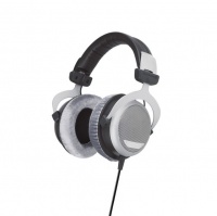 Beyerdynamic DT 880 Edition 32 ohm Pofessional Studio Headphones Photo